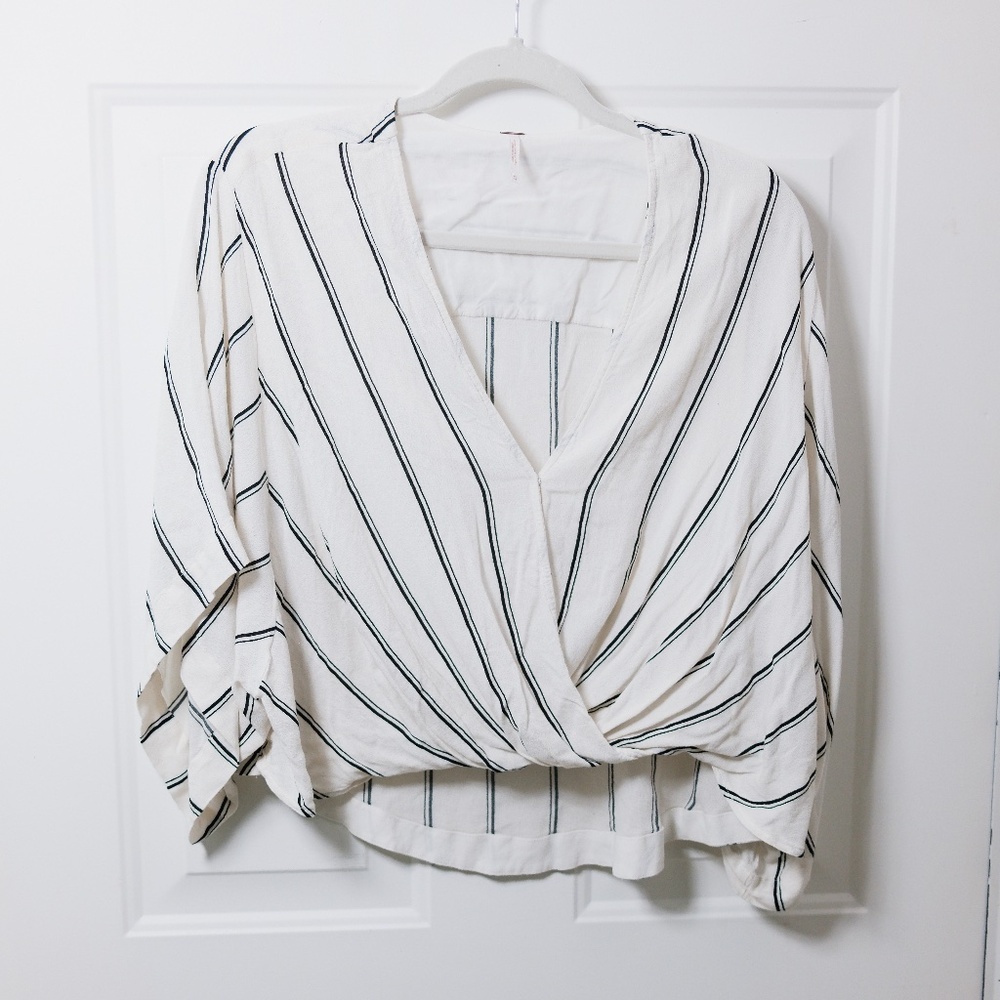 Free People Boho White Black Striped Top Crop Blouse Kimono Sleeve Size Medium